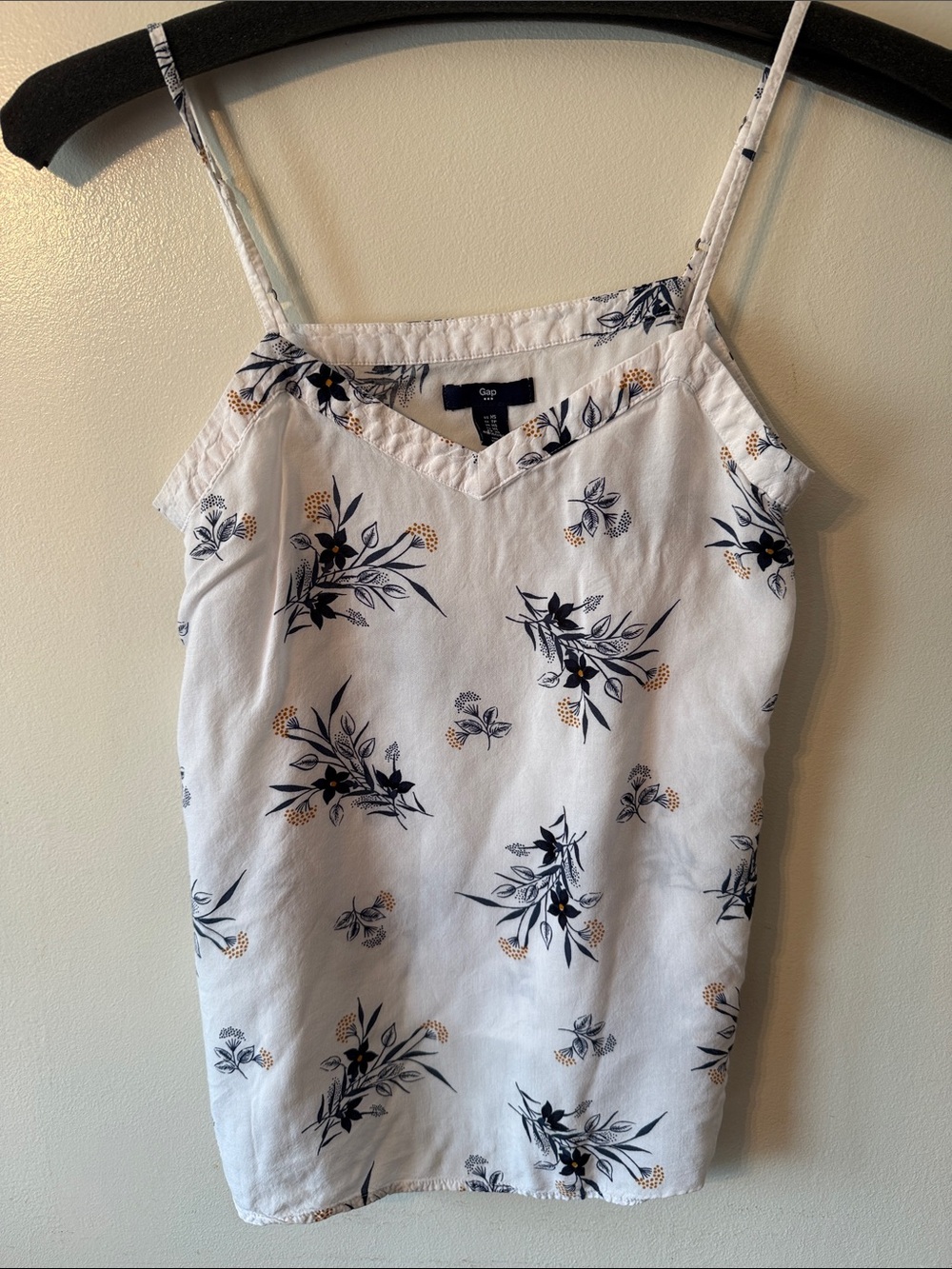 GAP White Spaghetti-Strap Floral Print Camisole